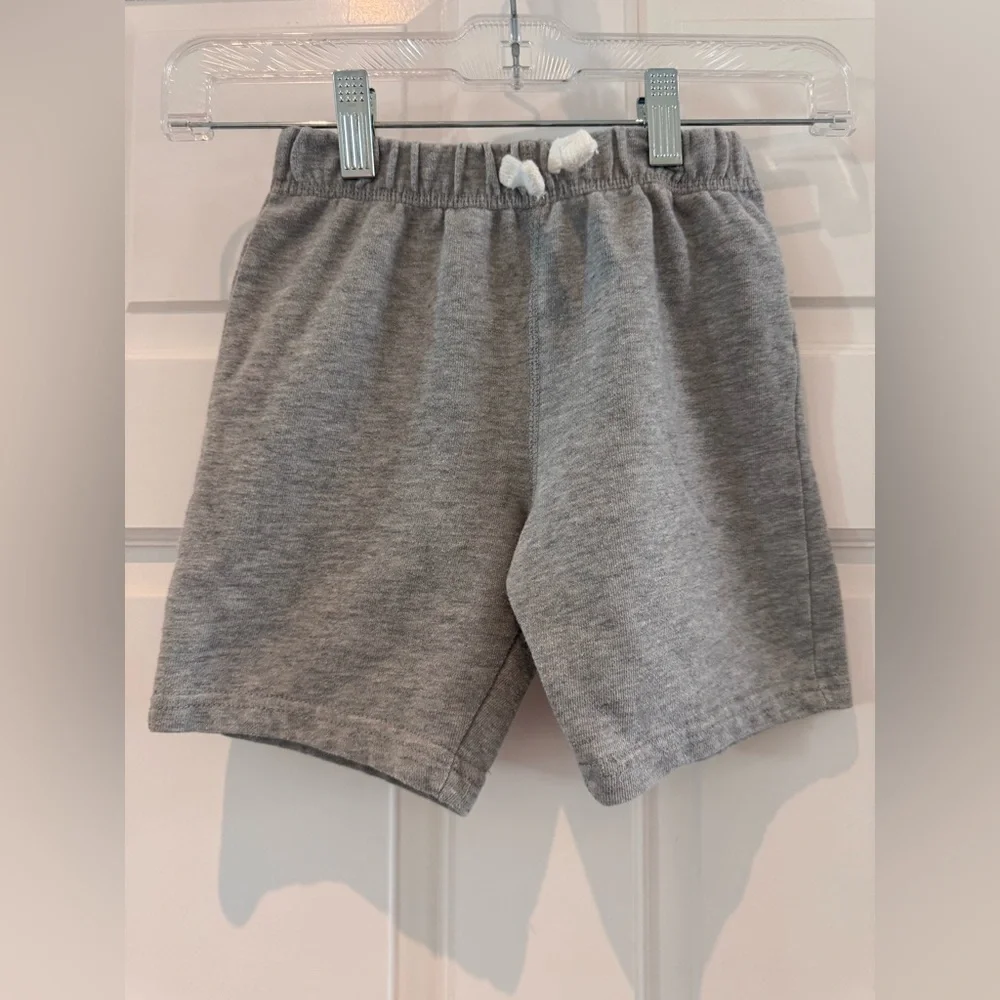 Children’s Place - Boys Terry Shorts – Size 5T – Bundle of 2 - Heather Gray